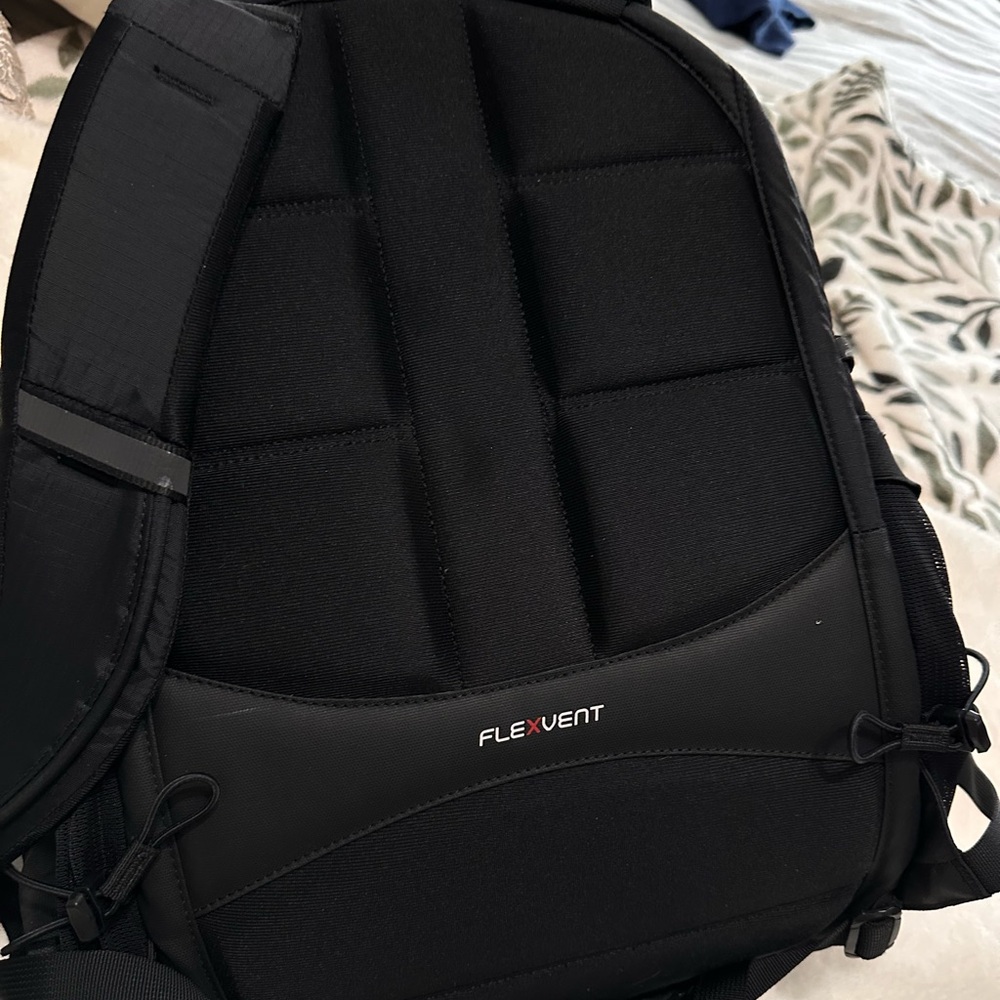 The North Face Black Borealis Backpack - Picture 3 of 8